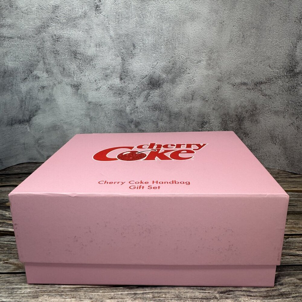 Skinnydip Cherry Coke Can Handbag Gift Set NWT - Picture 6 of 8